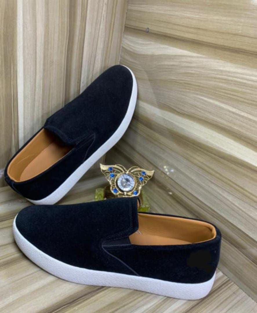 Men Fashion Suede Shoe Black