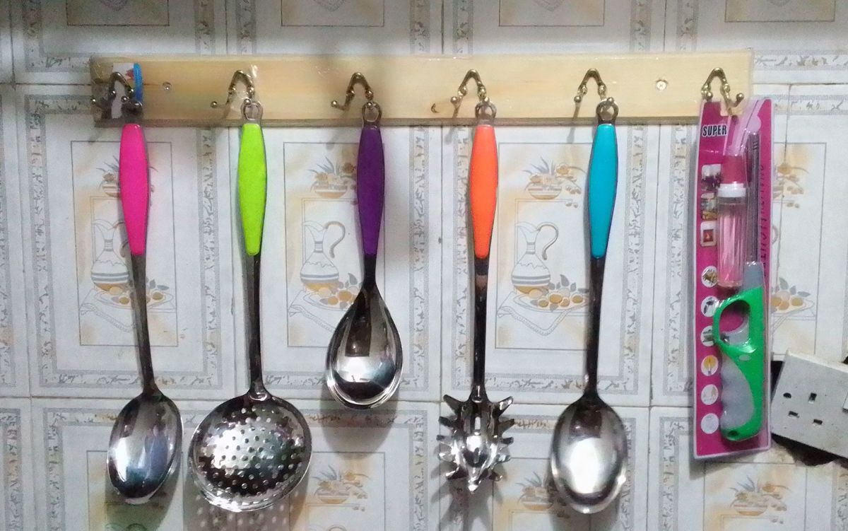 Kitchen Organizer. Spoon Rack.with Spoons