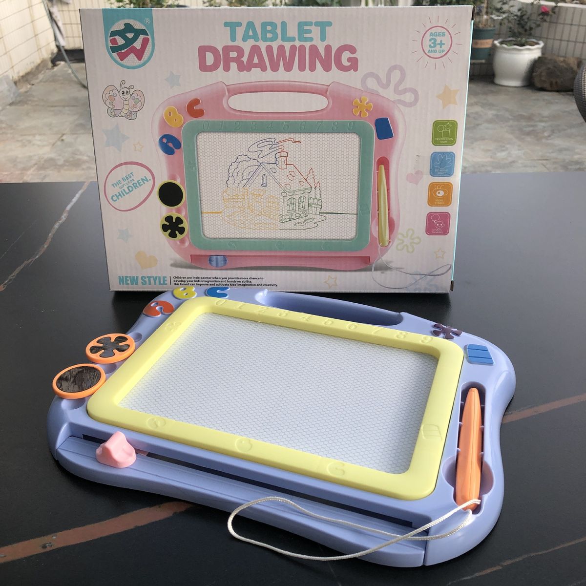 New Year's Gift Children's Magnetic Drawing Board Early