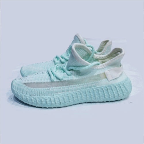 Finely Crafted Upper Linen Trainer