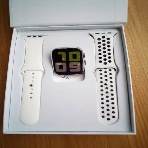 T55 Smartwatch Series 7 With Extra Strap White