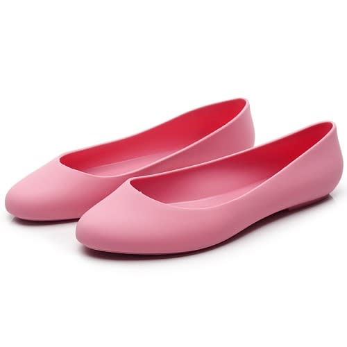 Women Rubber Pointed Shoe