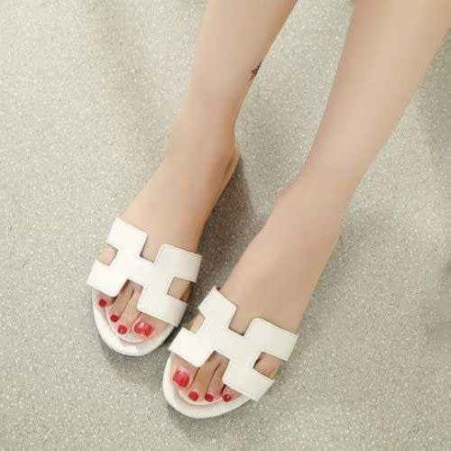 Ladies Slippers - White