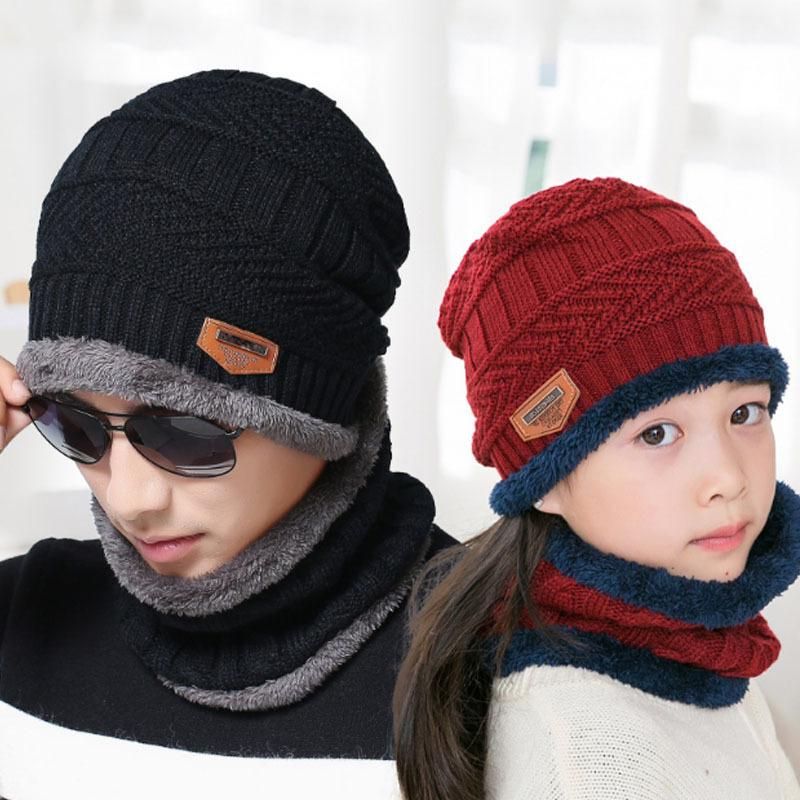 In autumn and winter, add velvet hooded men's knitted hat to protect the ear to protect the ear
