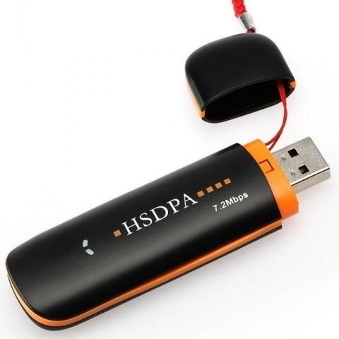 Hsdpa 7.2 Mb/s Universal Internet Modem with Memory Card Slot - Black