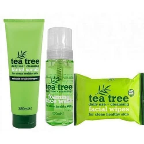 Daily Cleansing Facial Set - Wipes + Scrub & Wash 250 ml