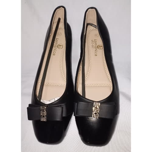 Ladies Squared Toe Flat Shoe - Black