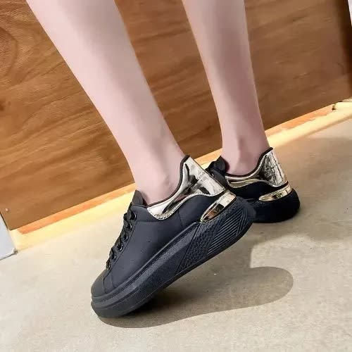 Women Smart Sneakers- Black