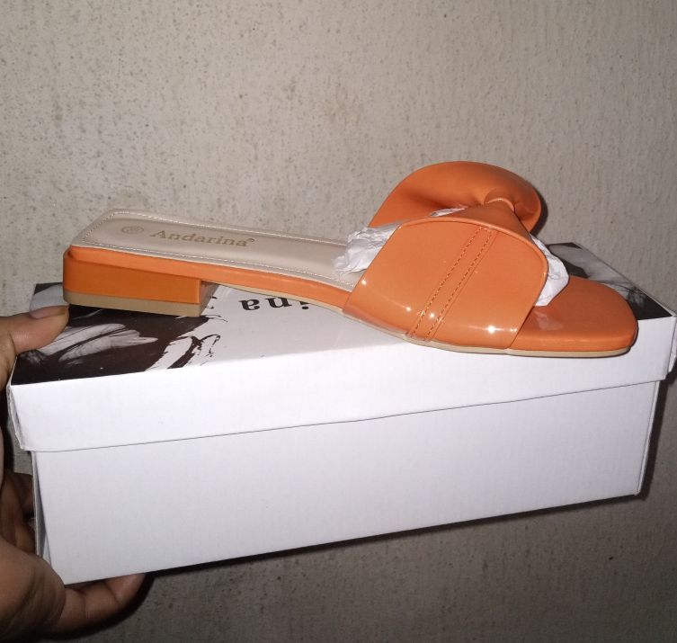 Simple And Durable Low Heeled Slippers For Ladies- Orange