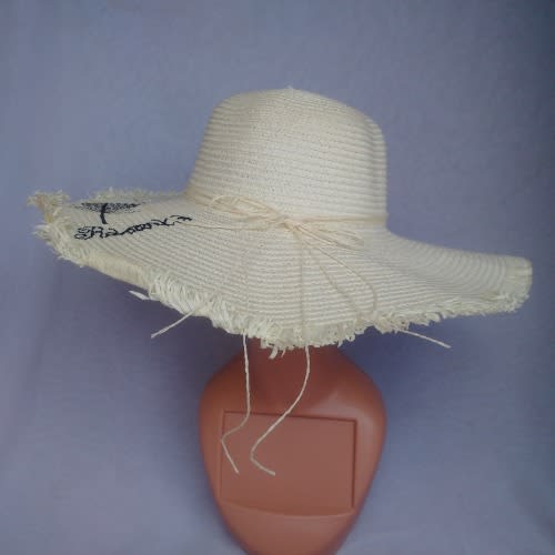 Women's Beach Hat With Adjustable Straps - White
