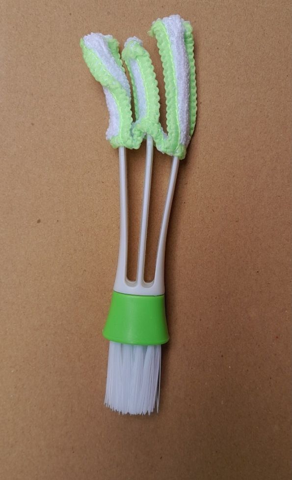 CAR AC VENTS CLEANING BRUSH