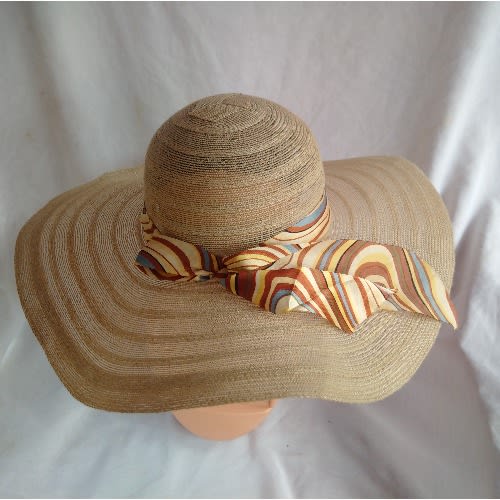 Women's Wide Brim Straw Hat - Caramel