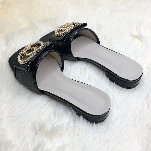 LADIES SLIPPERS - BLACK