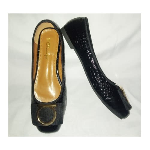 Omega Crested Bow Flat Shoe - Black