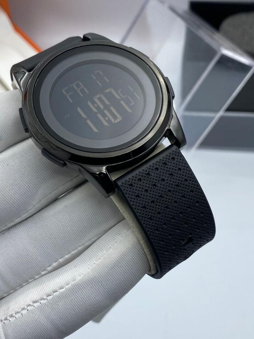 Exclusive Sophisticated Top Luxury Digital Wristwatch