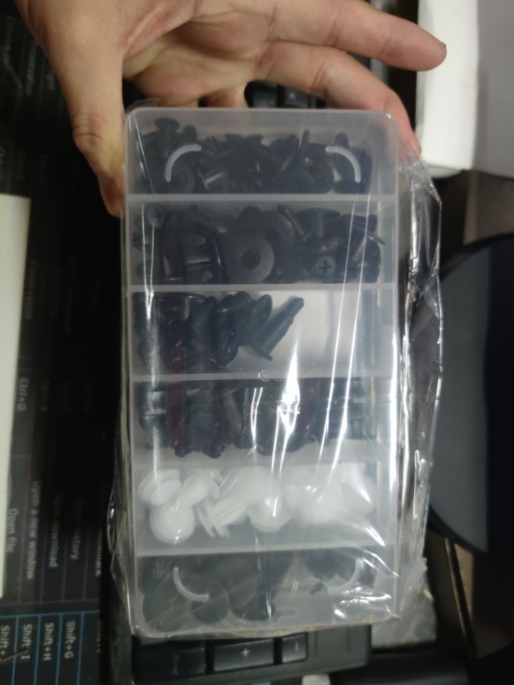 100pcs Boxed Buckle Car Buckle Hybrid Body Fixing Screw Clip