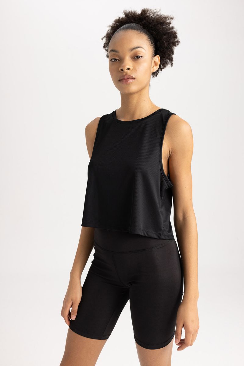 Woman Crop Sleeveless Crew Neck Knitted Athlete - Black