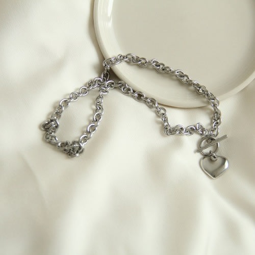 Female Heart Necklace For Women