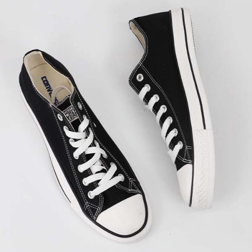 Black Lowtop Convers