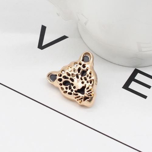 Shirt Collar Leopard Brooch Pin Men Women Lapel Accessories (1 Pair)  - Gold.
