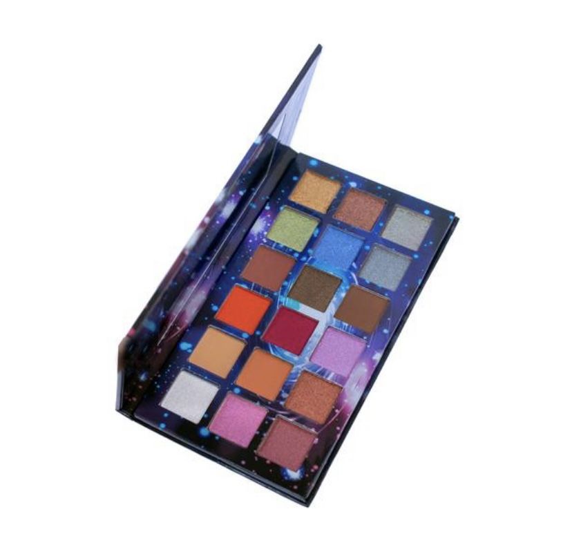 Wishes 18 Color Eyeshadow Palette