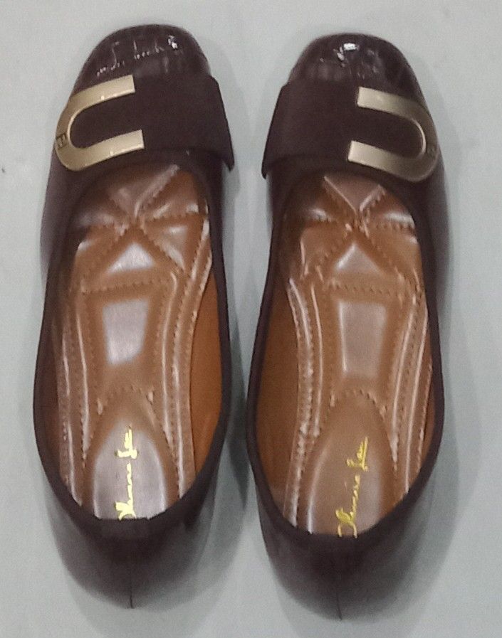 Quality Walking Latest Ladies Flat Shoe - Brown