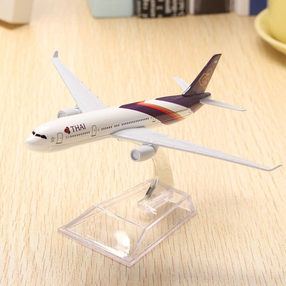 New Arrival A330 Airplane Model 16cm Airline Aeroplan Diecast Model Collection Decor Model Toys Gifts For Children