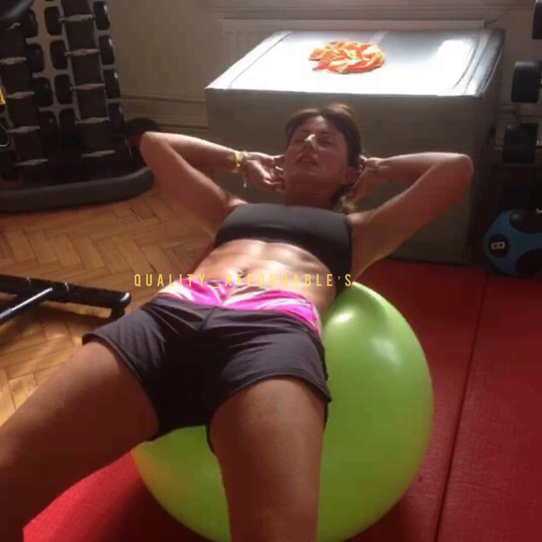 HIGH QUALITY GYM BALL WITH PUMP FROM UK