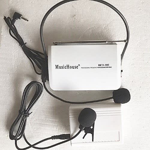 Wireless Microphone System - Beta-600