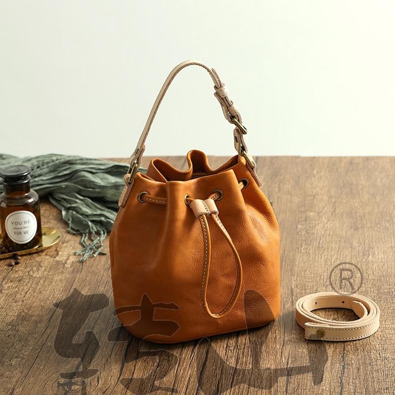 Genuine Leather Bucket Women's Bag Handmade Plant Tanned Leather Strap Tassel Fashionable and Simple