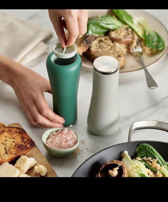 Salt And Pepper Shakers. 2Pc