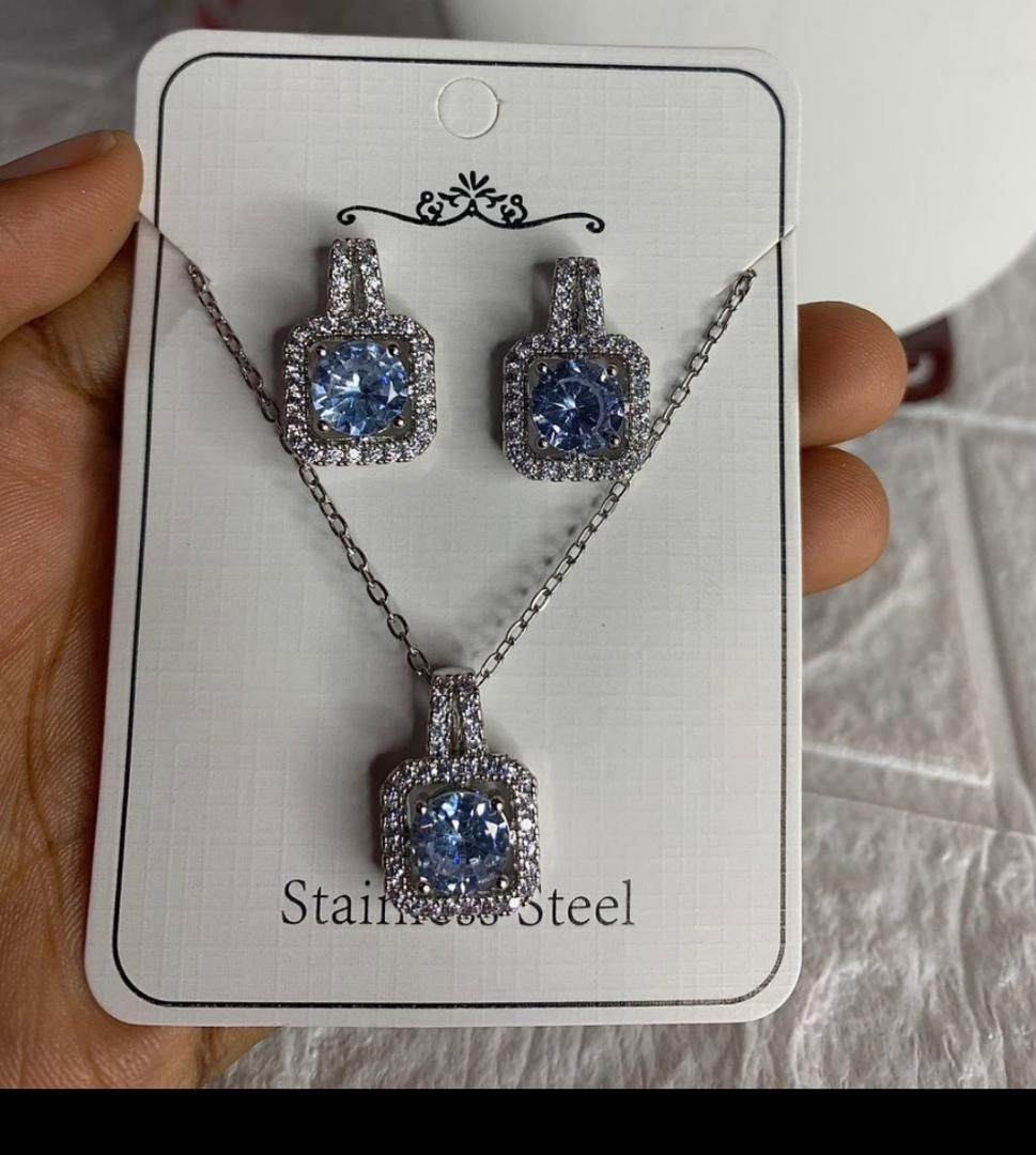 Necklace,pendant And Earing