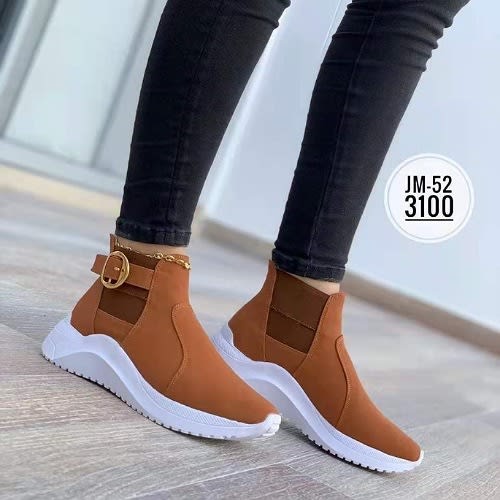 Women Sport Sneakers - Brown
