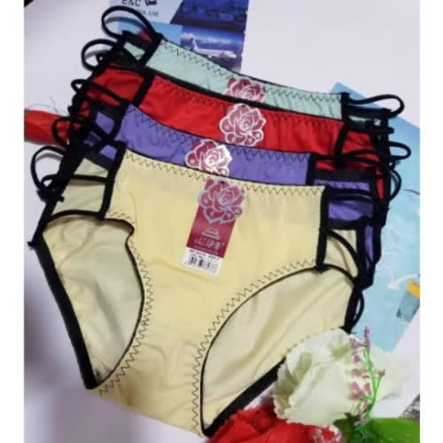 Ladies 4 Set Of Panties