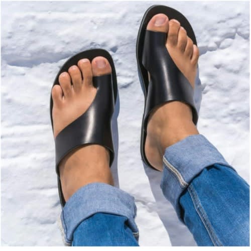 Female Toe Flat Slippers - Black