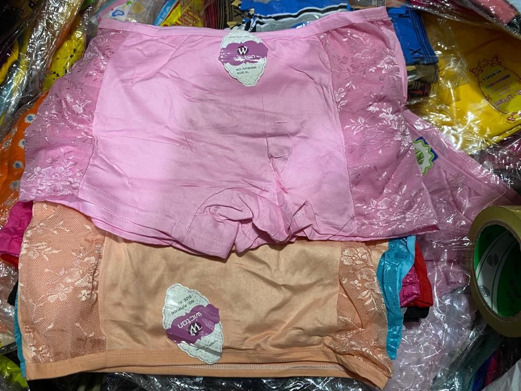 Nika Panties Set Of 6 + Free Pen