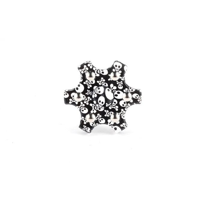 Stress Reducer Finger Toy Six Leaves Hand Spinner With Skull Crossbone Pattern