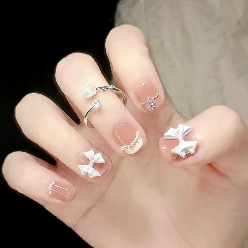Sweet Pink Fake Nails With 3D White Bow Pearl Designs French Artificial Nails For Girls Ins Korean Short Press on Nails 24pcs