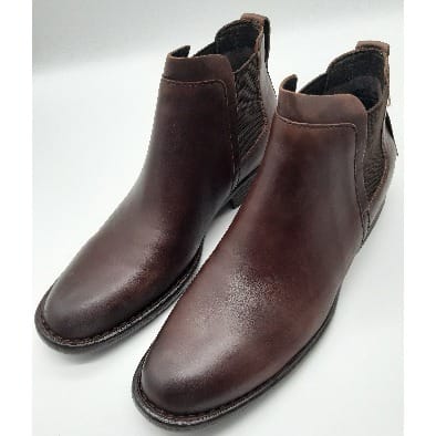 Born Men Leather  Chelsea Boot