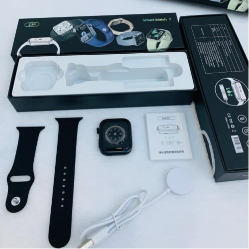Z36 Series 7 Smartwatch Black + Free Strap