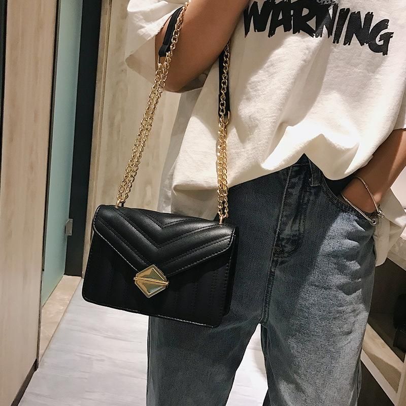 2021 New Fashion Korean Edition Bag Women's Fashion Chain Bag Xiao Xiangfeng One Shoulder Oblique