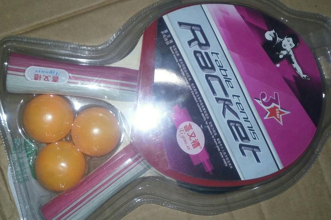 2 Piece Table Tennis Bat With Three Balls