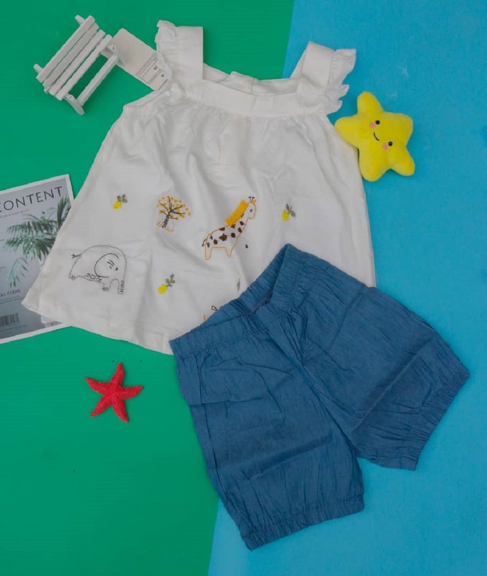 Sleeveless Top With Plain Short