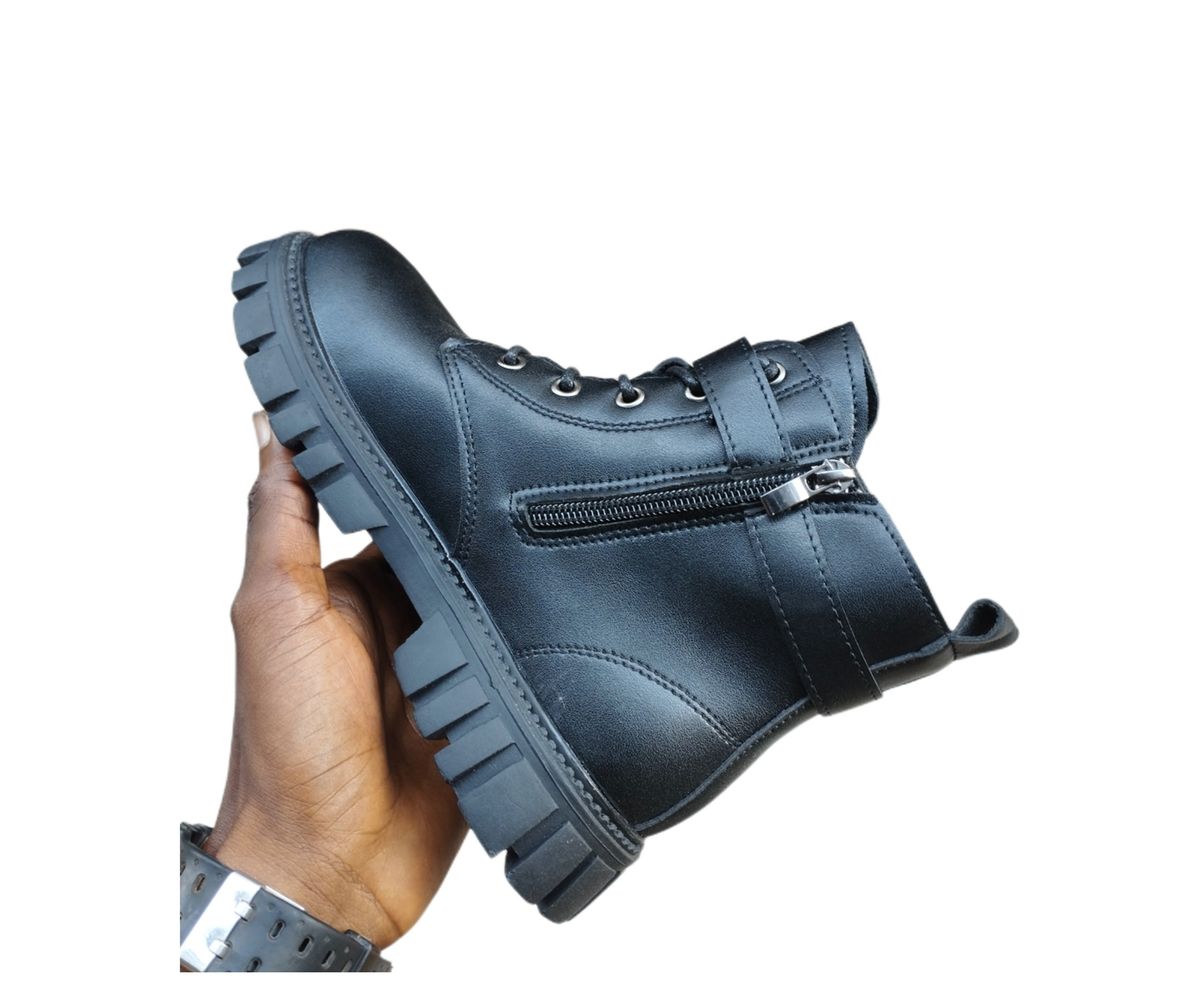 Unisex Children High Quality Boot - Black
