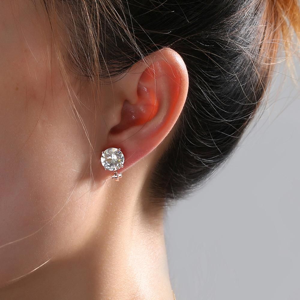 Women's Geometric Round Zircon Super Flash Temperament Ear Clip