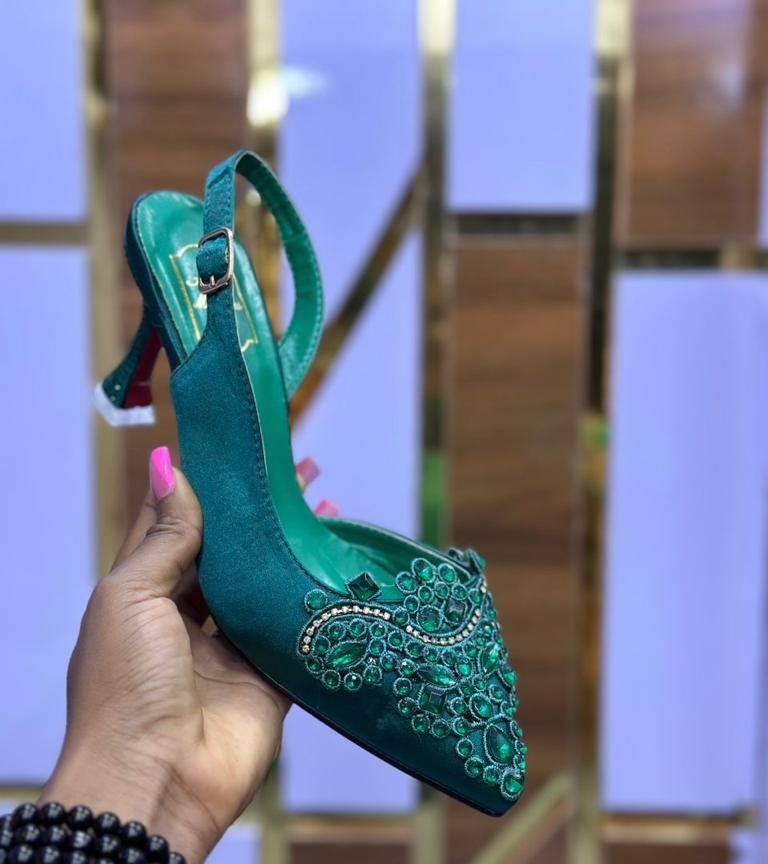 Ladies Gorgeous Half Cover Shoe Sandals-Green