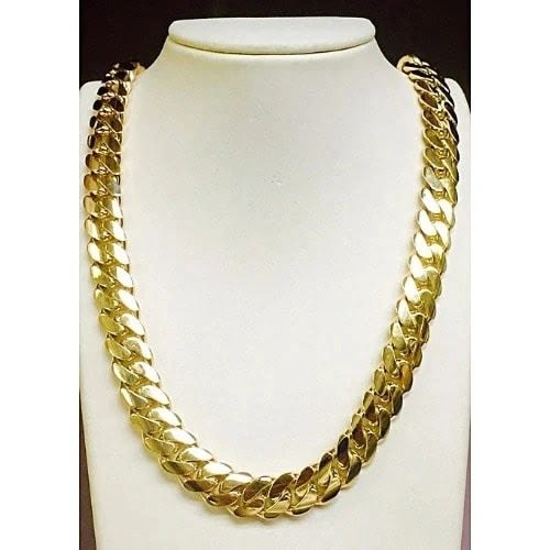 Smooth Cuban Link Chain -- Gold.