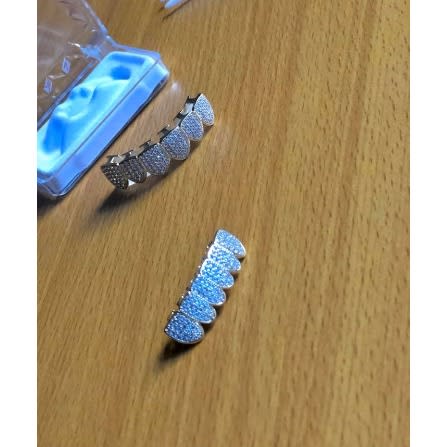 Iced Luxury Teeth Rhinestone Grillz