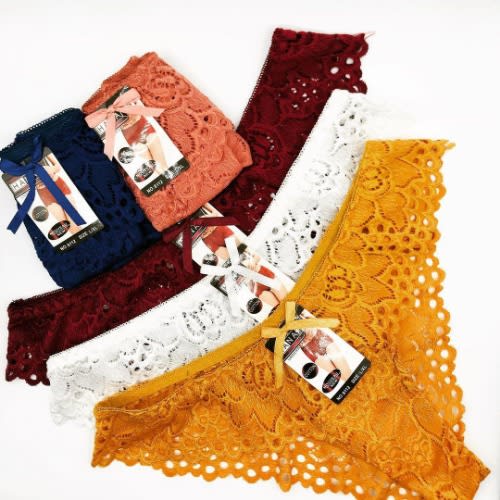 V-shaped Lace Panties - Set Of 5