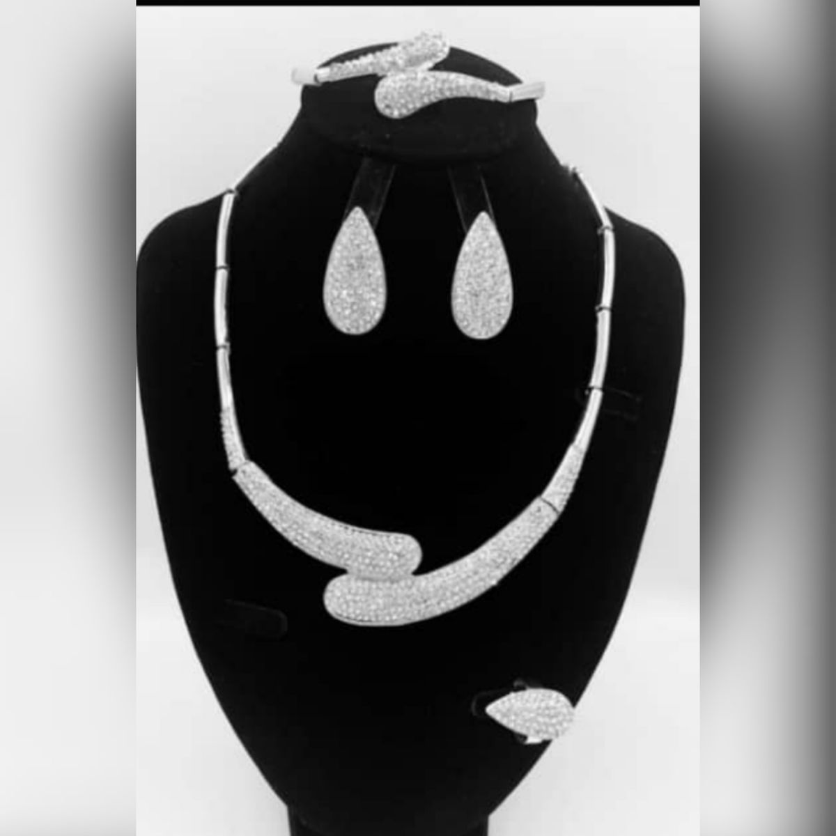Women Set Of Brazilian Silver In  Jewelries